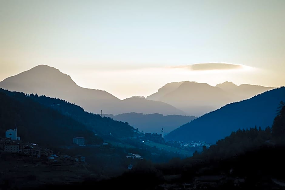 Hostel L'Ost - Ostello di Grumes