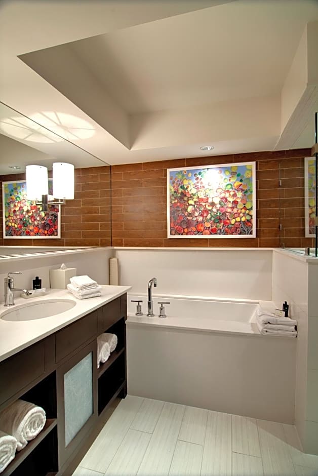 City Loft Hotel