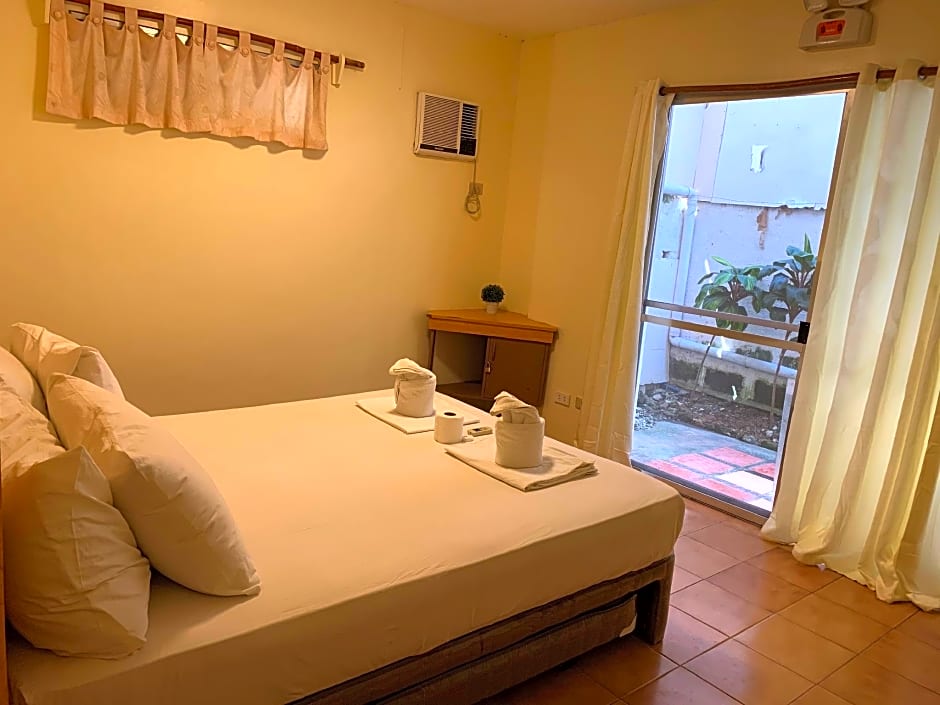 Fat Jimmy's Hotel Boracay