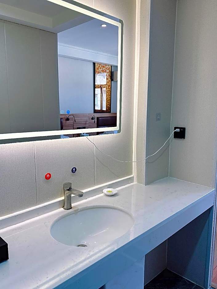 Green Tree Inn Weihai Bus Station Hotel