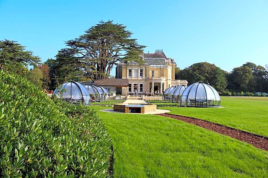 Orange Grove Hotel & Gardens