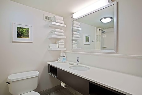 2 Double Beds Nonsmoking