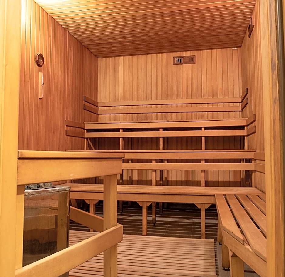 KAUNO JACHTKLUBAS Baltosios Burės