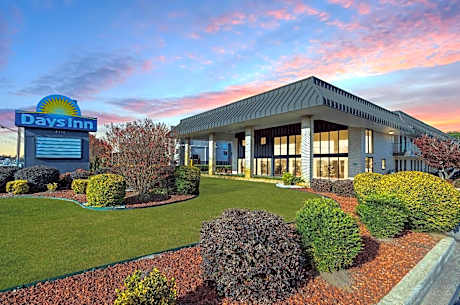 Days Inn by Wyndham Florence/I-95 North