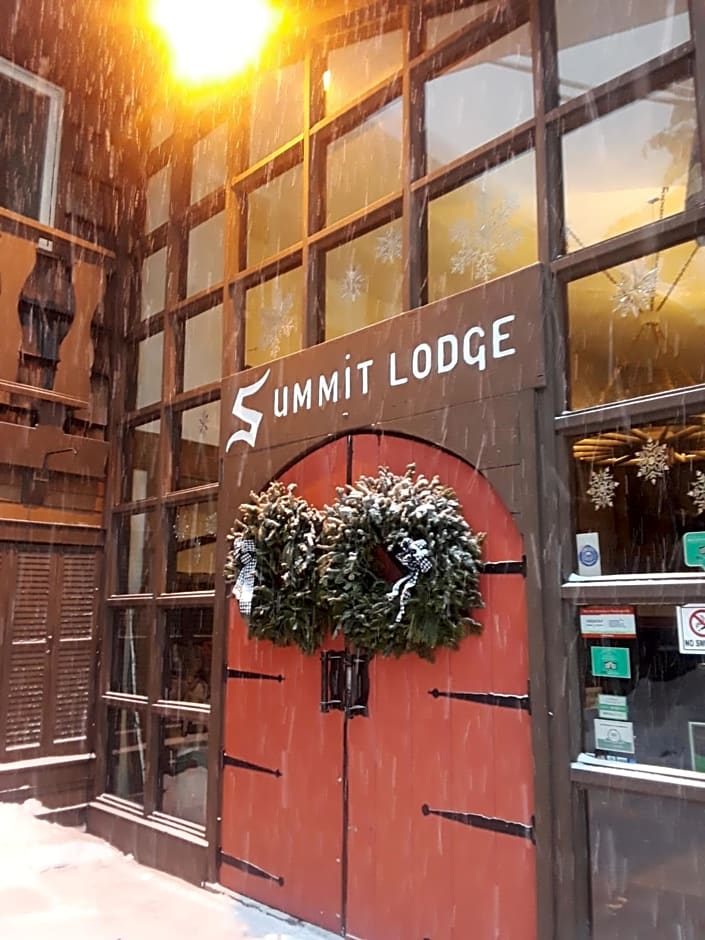 Summit Lodge