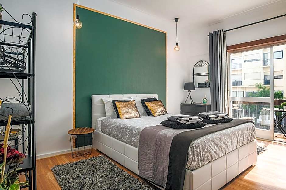 Avenue View Rooms - Guest House