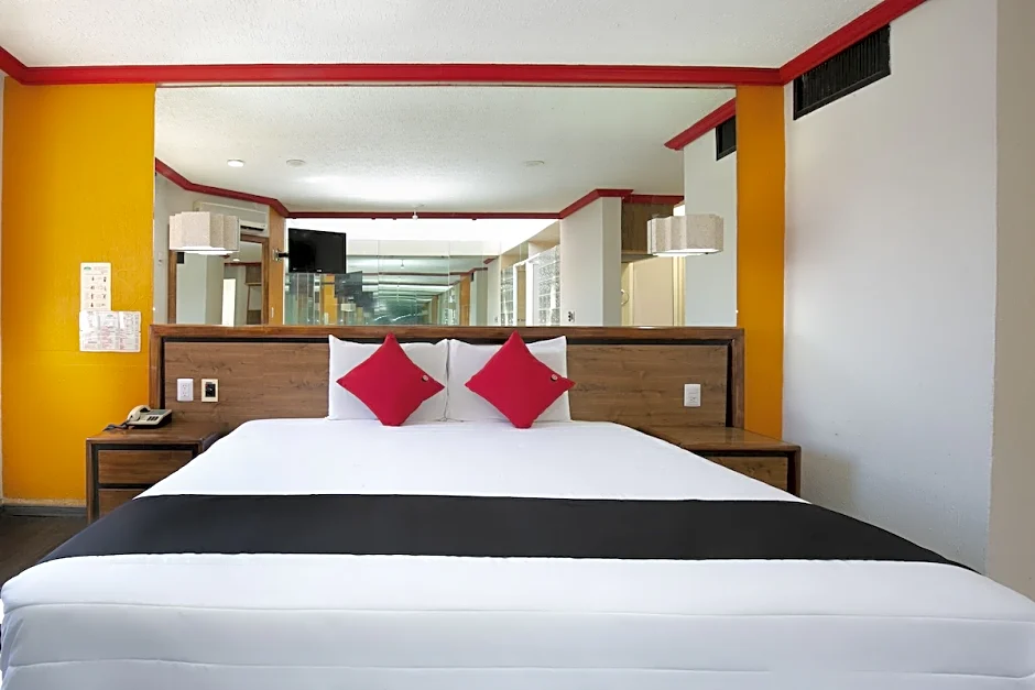 Capital O Hotel Casa Blanca, Morelia