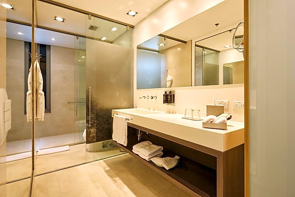 EK Hotel By Preferred Hotels Group