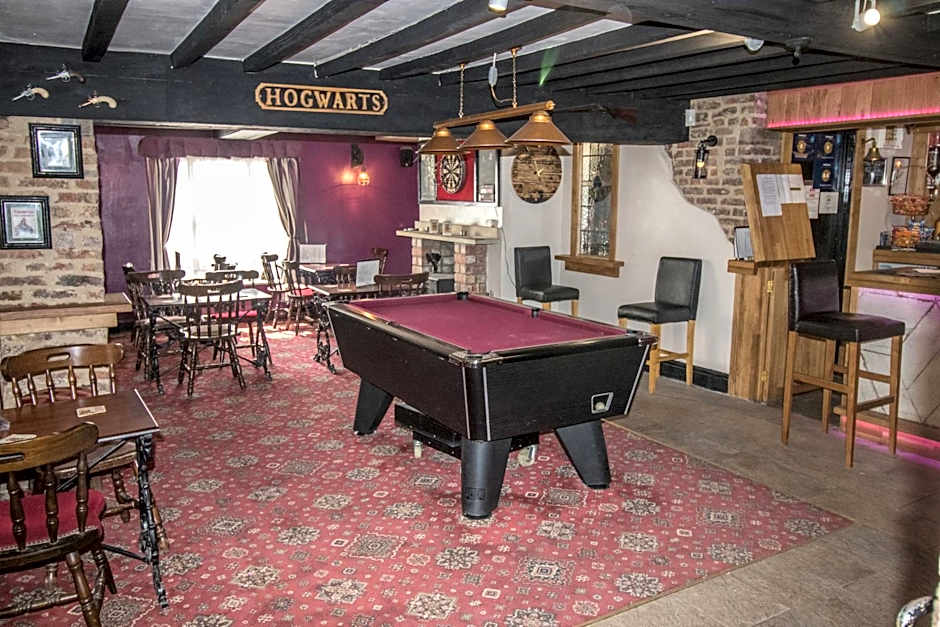 The cabin saracens head