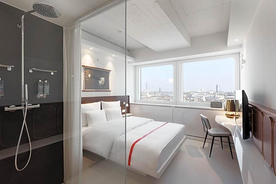 Ruby Luna Hotel Dusseldorf