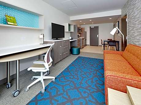 Premium Queen Studio with Two Queen Beds - Non-Smoking