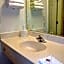 Motel 6 Portland Mall - 205
