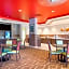 Comfort Suites Maingate East