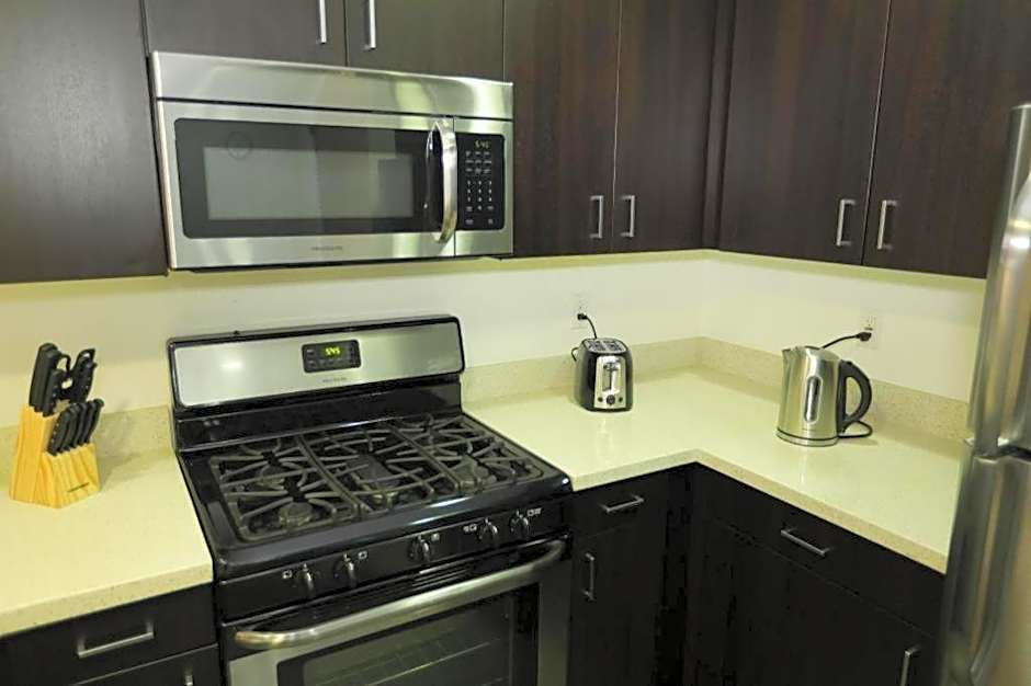 Downtown Cosmopolitan Residences