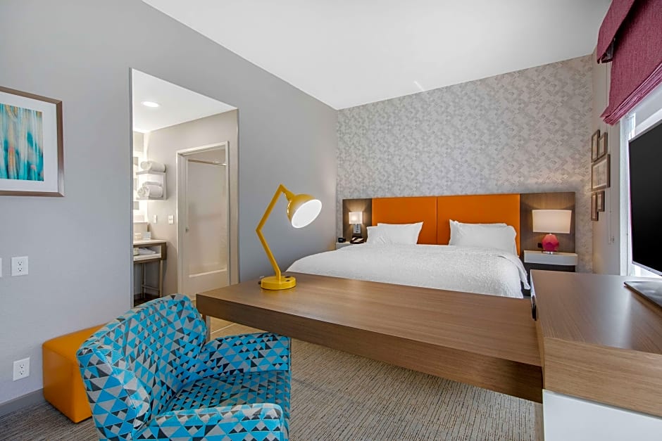 Studio 1 King Bed Suite — 6 fotoğraftan 1. fotoğraf