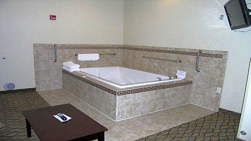Holiday Inn Express & Suites Belle Vernon By IHG