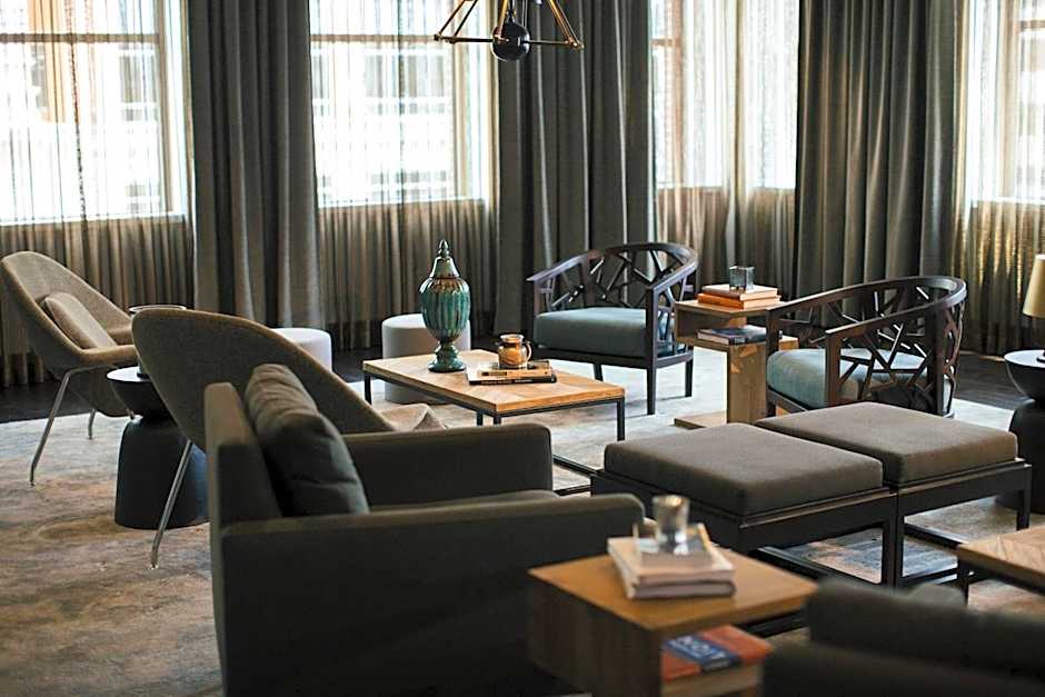 Renaissance by Marriott Allentown Hotel