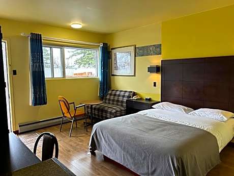 Motel R-100