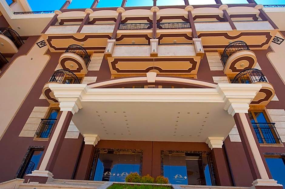 Golden Rainbow Beach Hotel