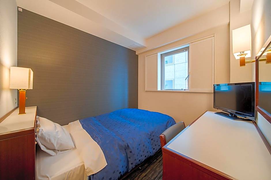 Photo 1 of 9 of 1 Double Bed, Smoking