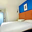 ibis Lyon Est Bron