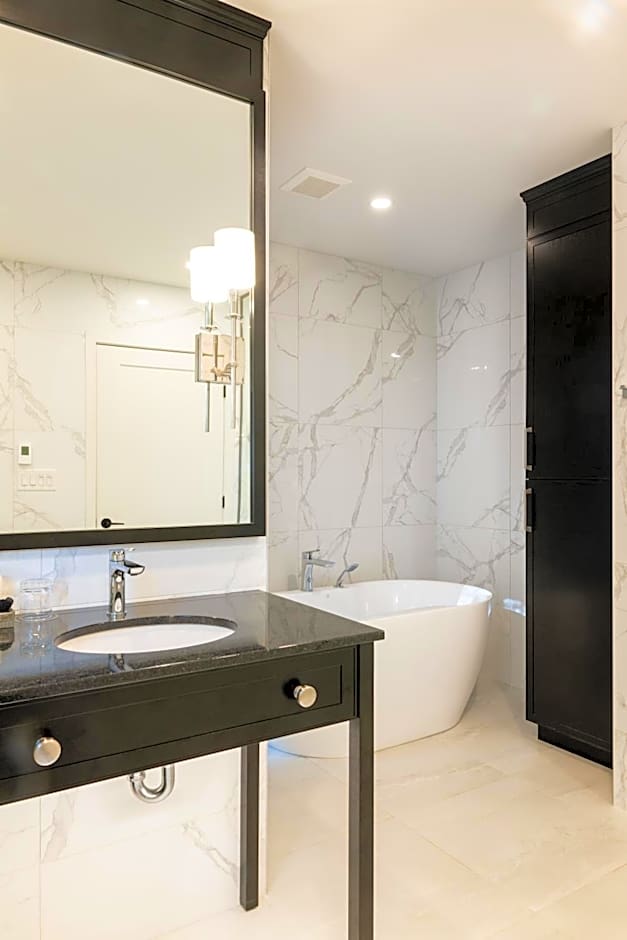 Ripplecove Hotel & Spa