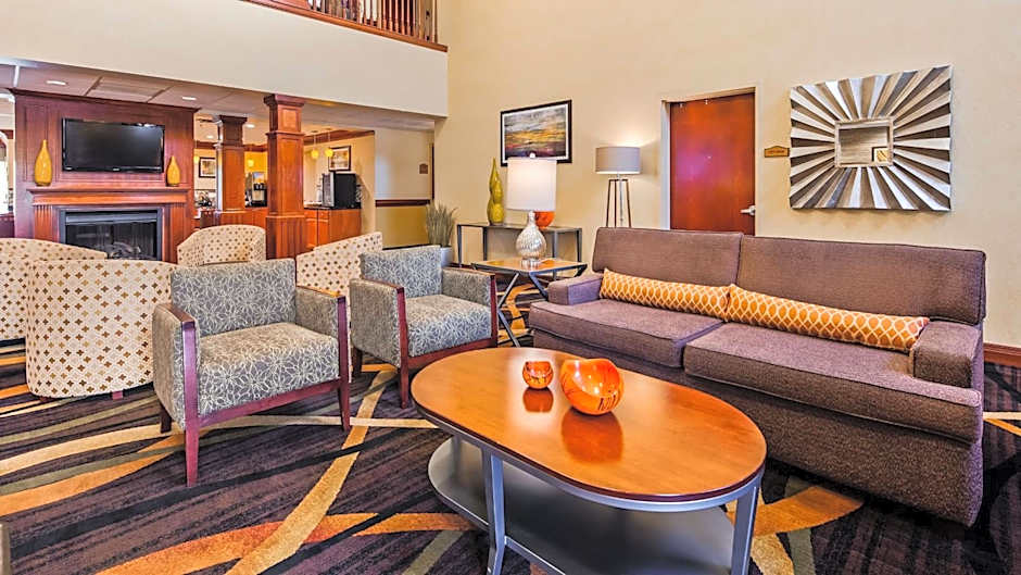 Best Western Plus Strawberry Inn & Suites