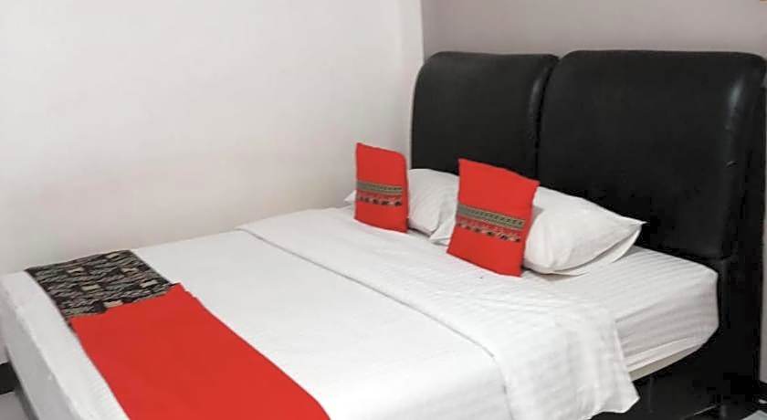 OYO 2180 Vina Vira Hotel