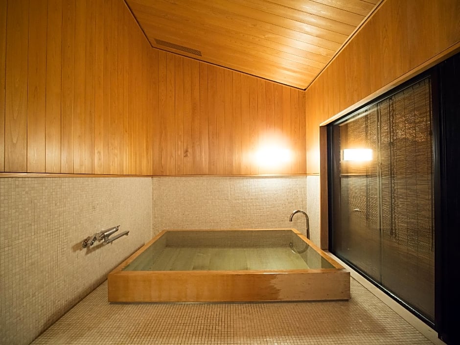 Ryokan Genhouin – Kyoto, IL