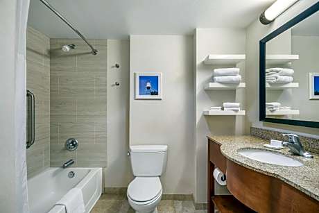 Room with Two Queen Beds - Non-Smoking