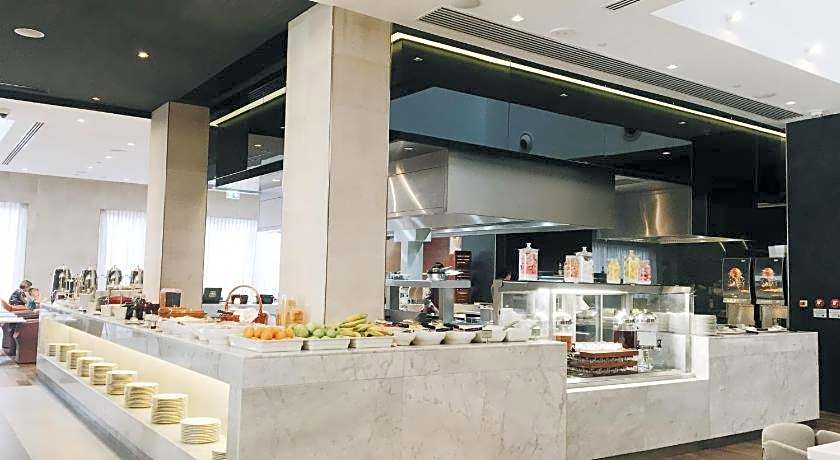 Hyatt Place Dubai Wasl District