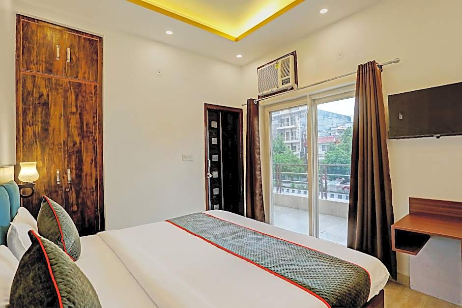 Super Collection O Sector 55 Noida Near Noida Stadium