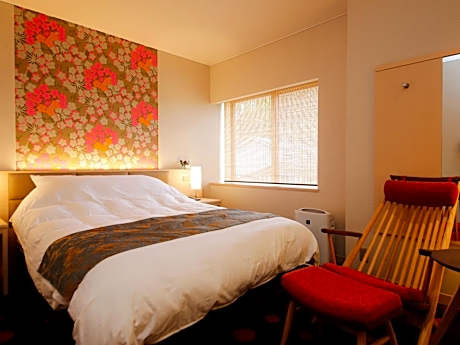 Double Room with Shared Bathroom