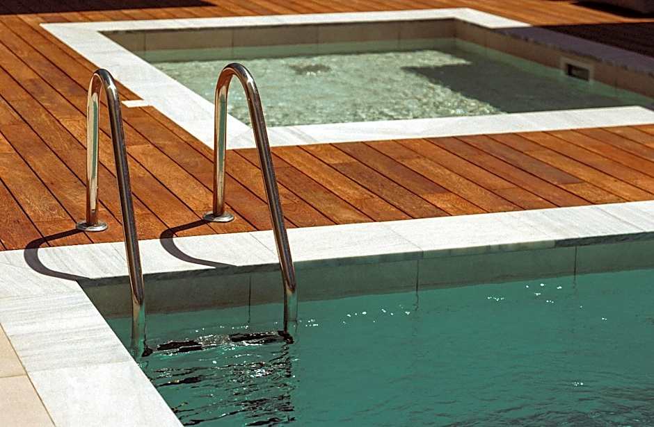 Regency Boutique Hotel Holiday Suites