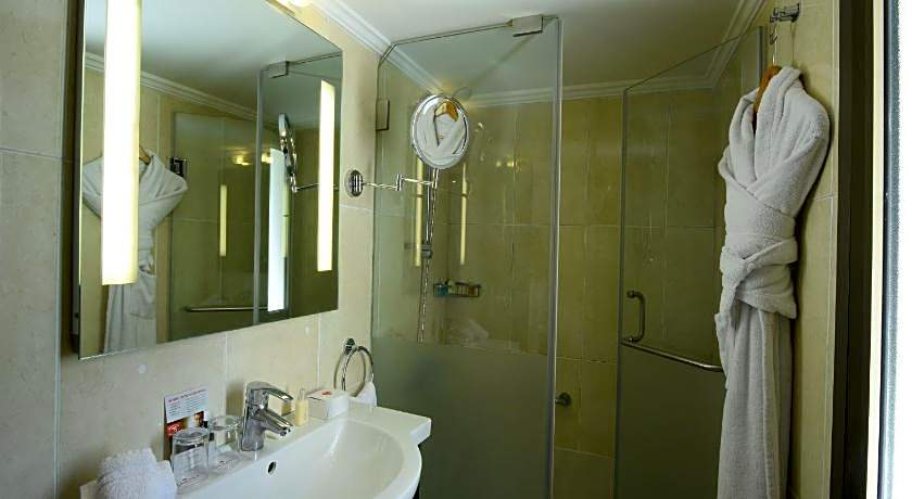 Ramada by Wyndham Downtown Beirut