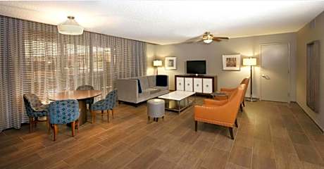 Deluxe Parlor Room with Murphy Bed