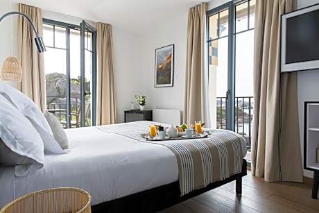 Suite with Sea View