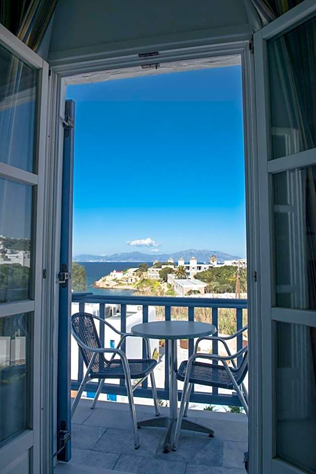 Poseidon Hotel Suites