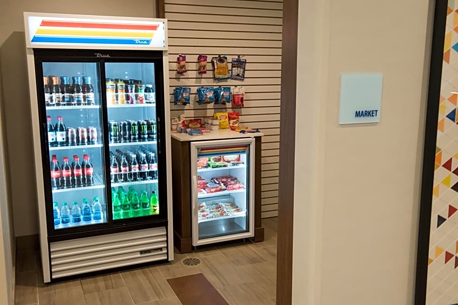 Holiday Inn Express and Suites Dayton Southwest By IHG