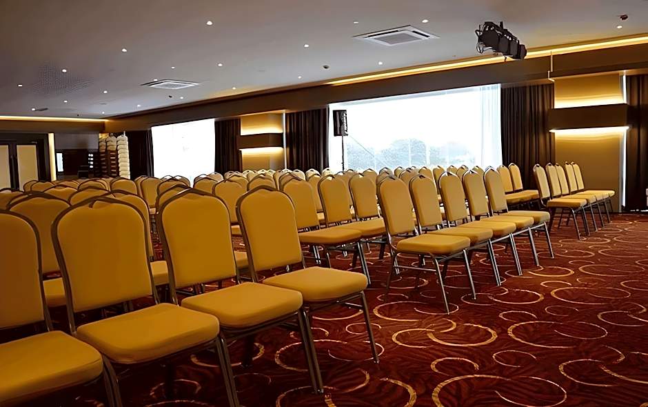 Hotel Zamburger Taman Kapar