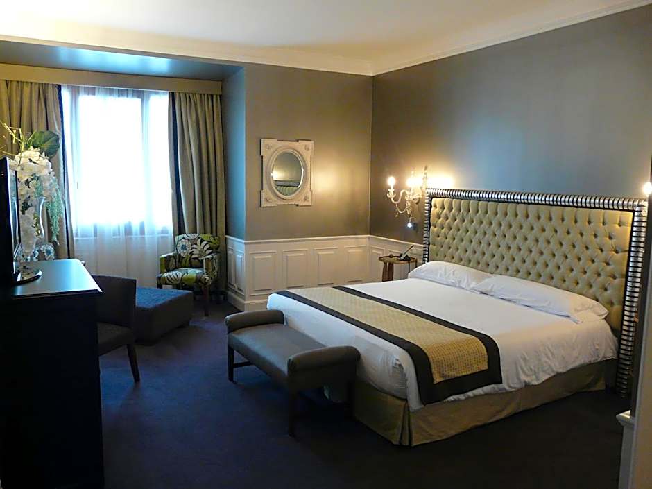 Hotel Carlton