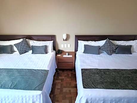 Executive - 2 Beds, Corner Room