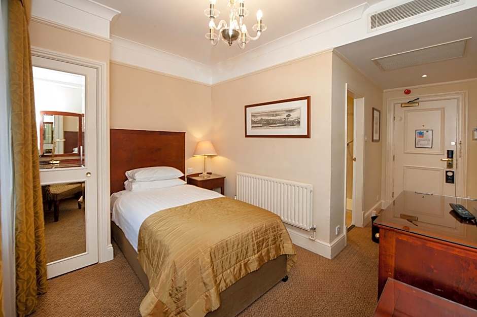 Macdonald Burlington Hotel