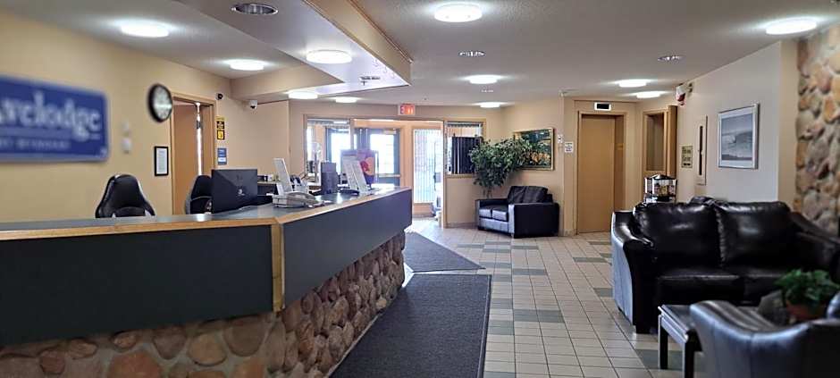 Travelodge by Wyndham Lacombe