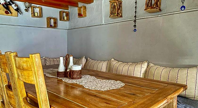 Eolya Konuk Evi