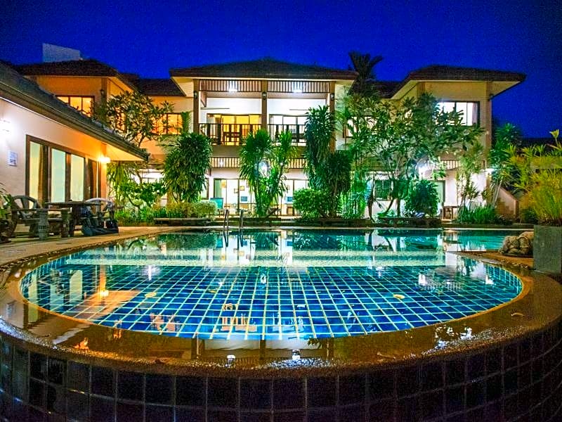 Photo 1 of 50 of Meewaya Hotel