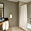 Renaissance Chicago O'Hare Suites Hotel