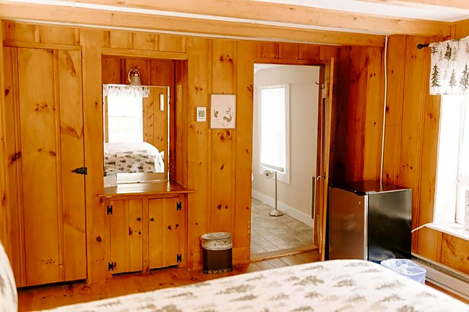Snowvillage Inn