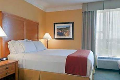 Queen Room - Disability Access