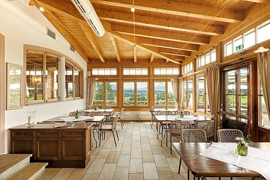 Hotel Auf der Gsteig GmbH